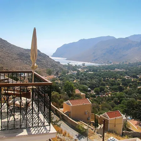 Nautilus Luxury 4* Sými