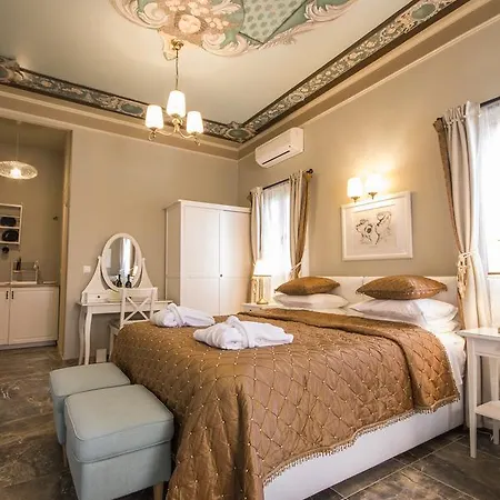 Nautilus Luxury 4* Sými