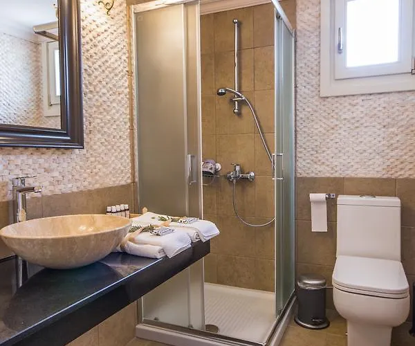 Nautilus Luxury Aparthotel Symi
