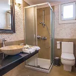 Nautilus Luxury شقة فندقية سيمي